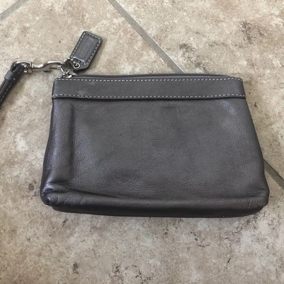 Coach Wristlet Metallic Grey Leather - Picture 2 of 3